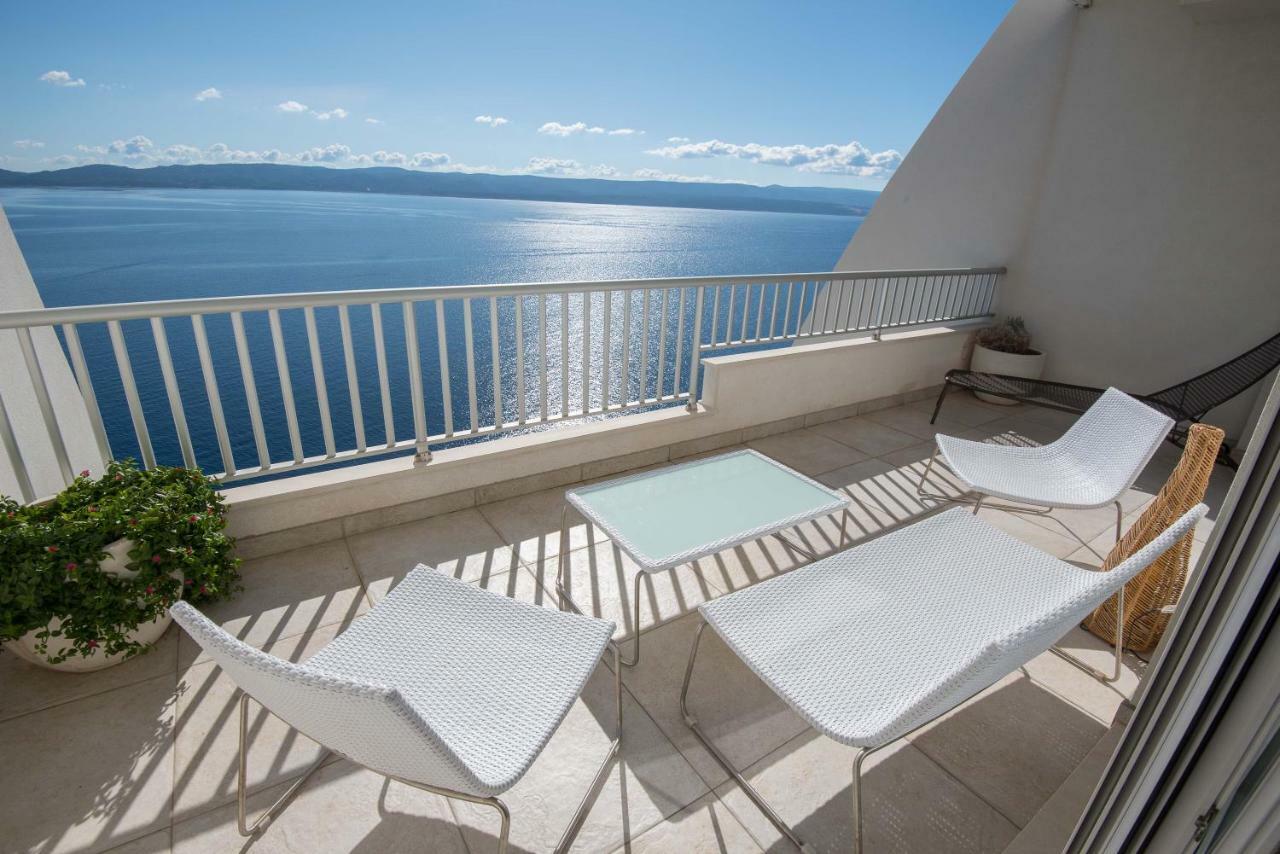Apartments Vela Sollis Marusici  Buitenkant foto
