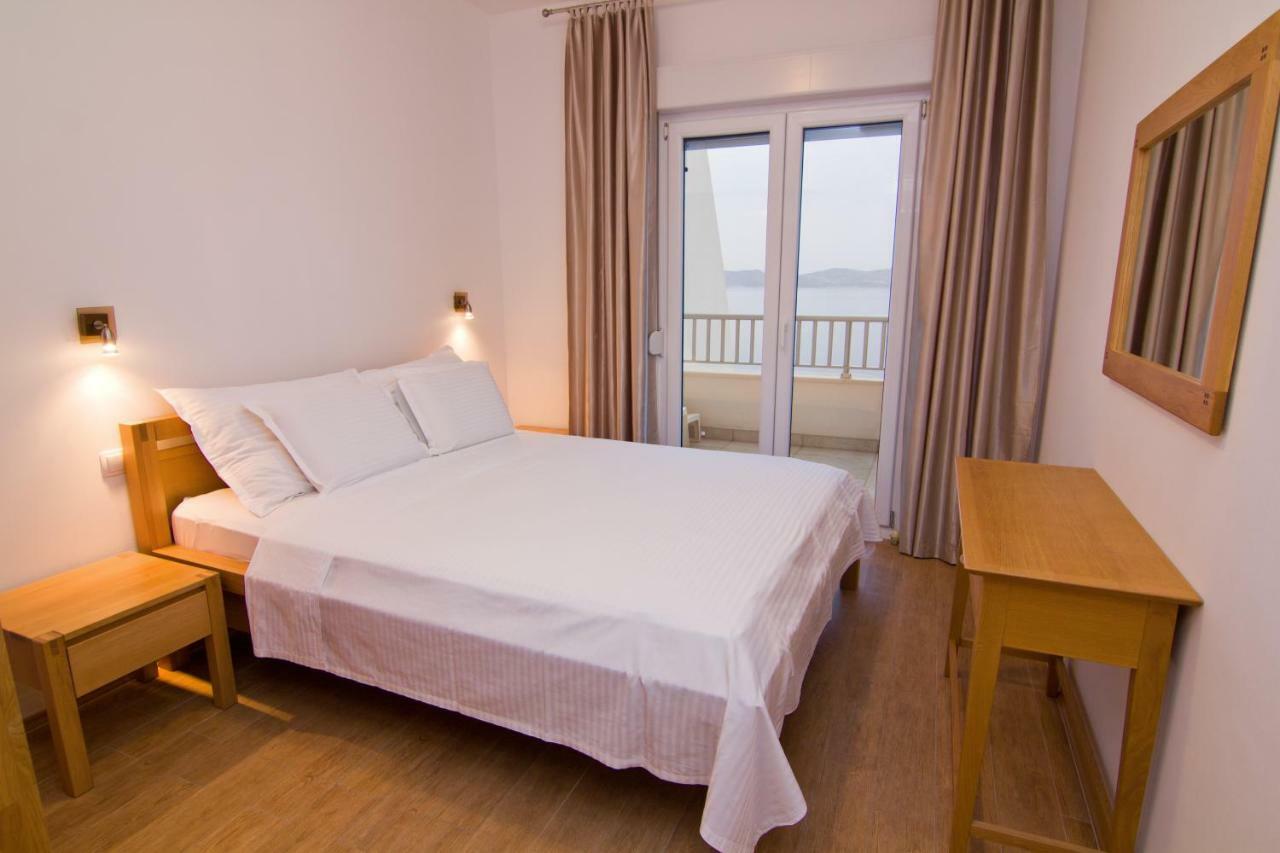 Apartments Vela Sollis Marusici  Buitenkant foto